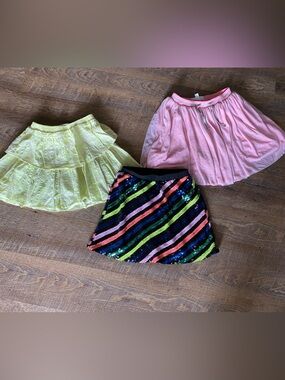 Rockets of awesome Girls Skirt Lot Size 7 Flare Frill Sequin Back To School